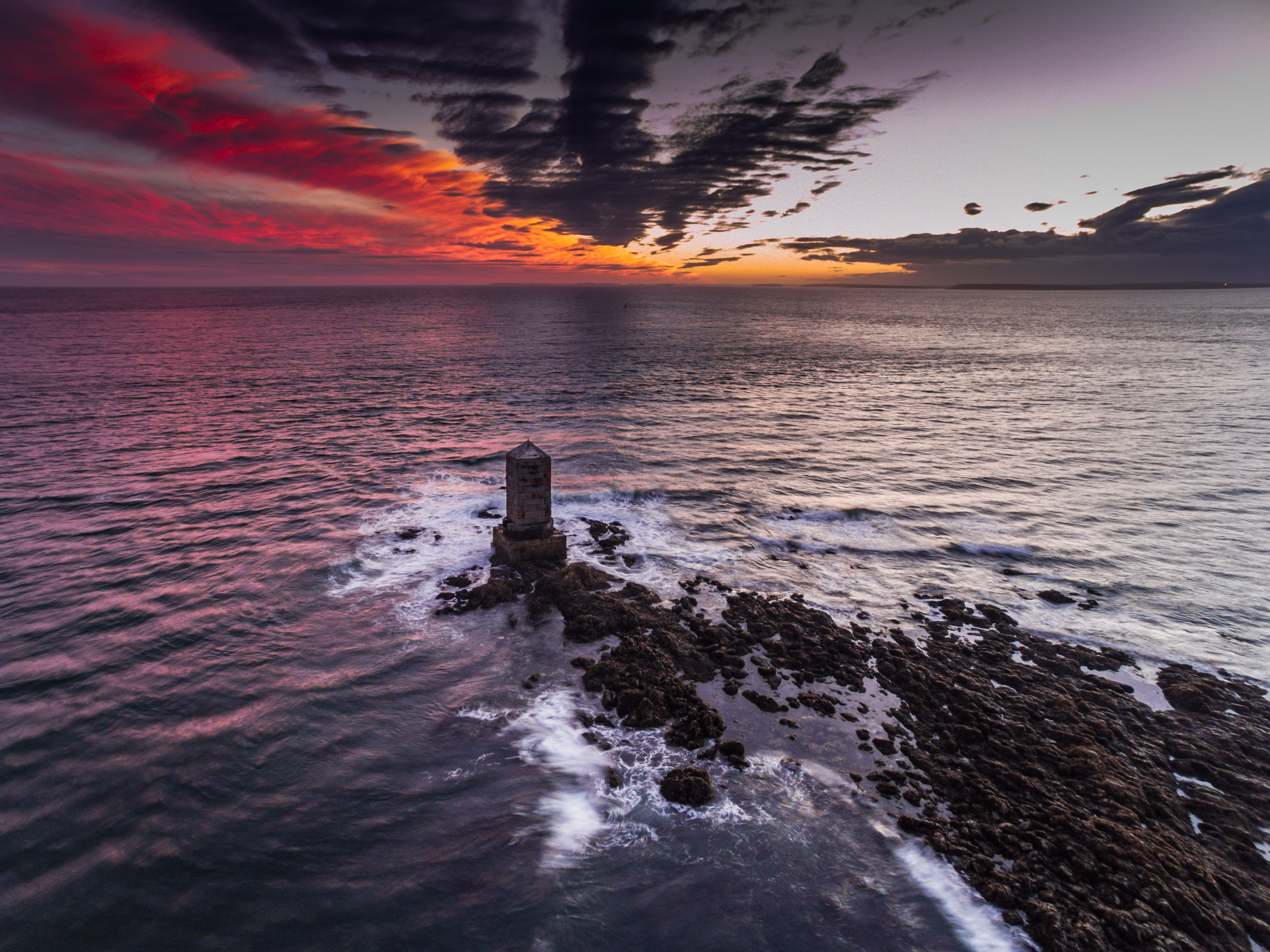 Monument horizon